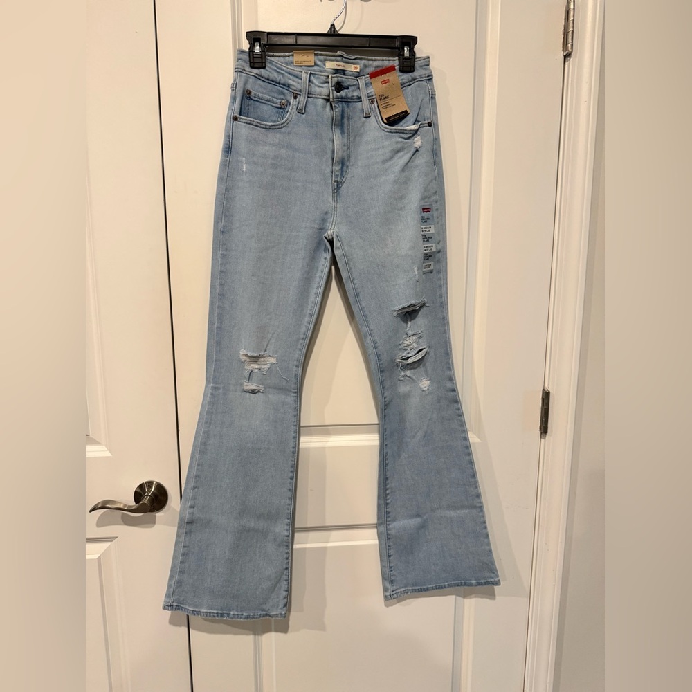 Levi's 726 Flare - Distressed NWT 🆕
